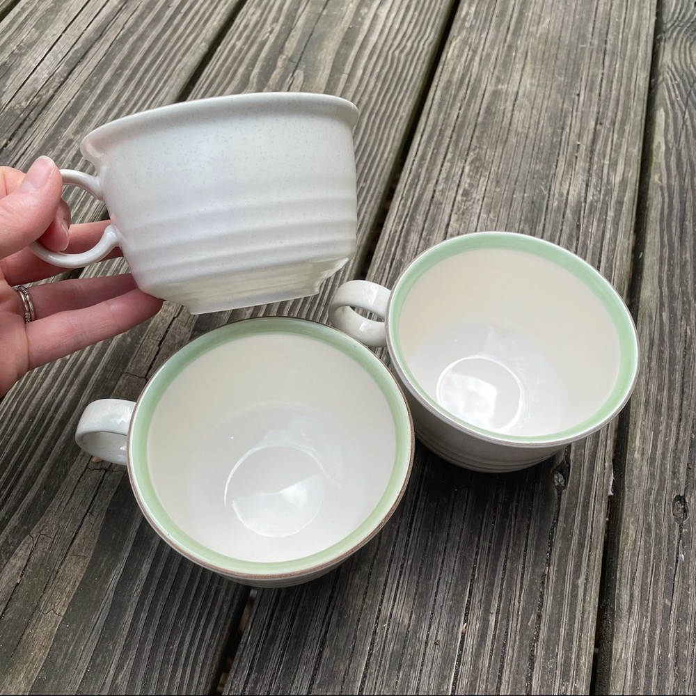Mikasa Vintage Rare Berry Bloom Cera Stone Mugs